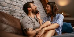10 أسئلة إلى العلاقة الحميمة العاطفية سريعة المسار