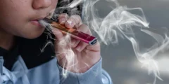 العاصفة الاصطناعية: ما هو حقا في VAPE في ابنك المراهق – ولماذا يشعر العلماء بالقلق