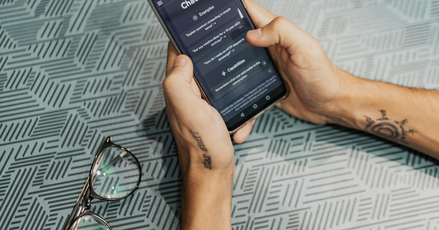 لماذا نتحدث مع الروبوتات حول علاقاتنا؟