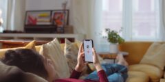 لماذا يشعر الكثير من الشباب بالمواعدة المستقيمة