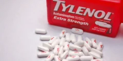 مسكنات الألم الشائعة مثل Advil و Tylenol Supercharge مقاومة المضادات الحيوية