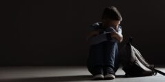 ما الذي يقود أفكار الانتحار لدى الشباب؟