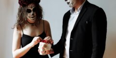 كيف يمكن أن تساعدك أحداث المواعدة في عيد الهالوين في العثور على صديقك