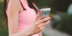 هل تضيف إعلانات الوسائط الاجتماعية المستهدفة إلى حزنك؟