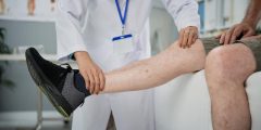 أضرار العادة السرية على القدمين .. ما العلاقة مع ظهور الدوالي؟