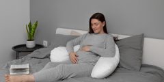 ما خطورة نزول الجنين إلى الحوض في الشهر الثالث من الحمل؟