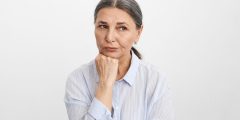 العلاج الهرموني لانقطاع الطمث لا يزيد من الإصابة بالخرف