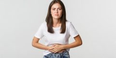 انتفاخ البطن ليس طبيعيًا! متى ينبغي الانتباه وما علاج النفخة ؟