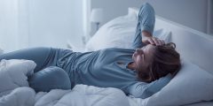 استيقظ ولا أعرف أين أنا.. طبيعي أم مقلق؟