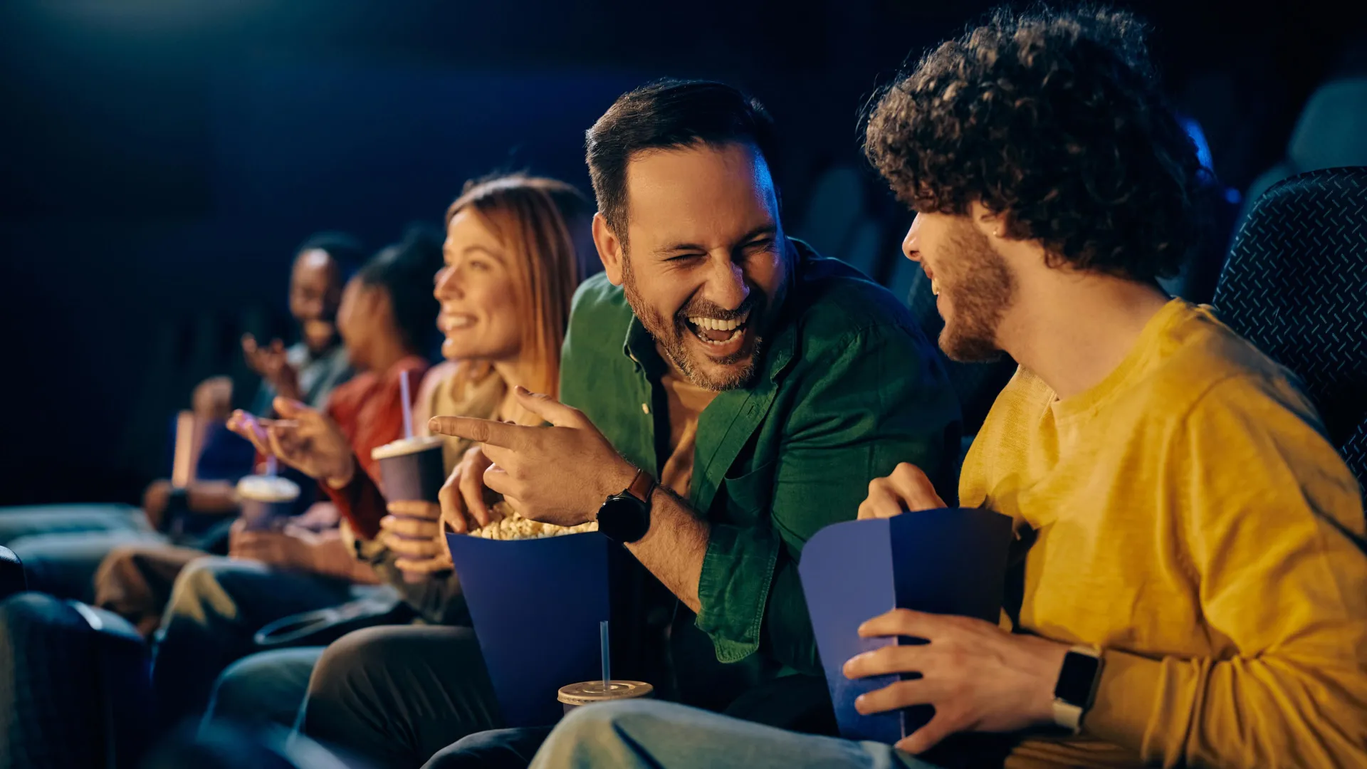 قد يساعد الذهاب إلى المتاحف والسينما والمسرح جسمك على البقاء أصغر سناً